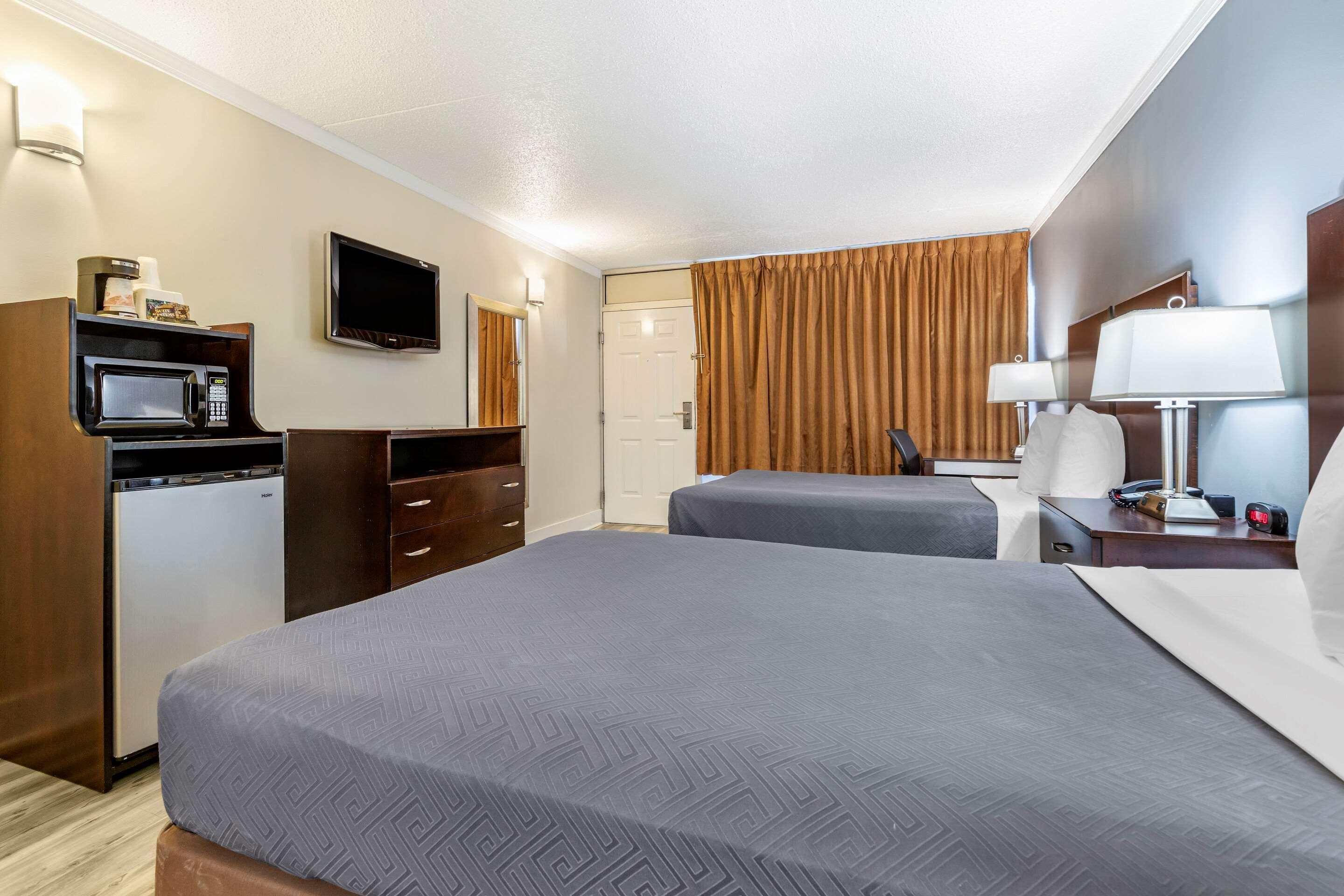 Econo-Lodge Of Conway Buitenkant foto