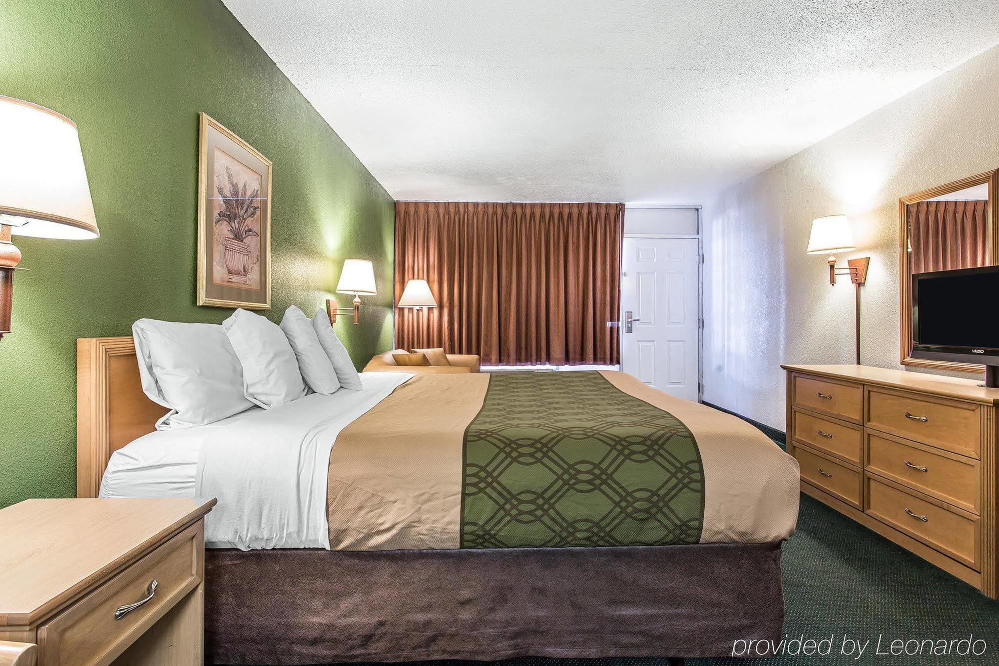 Econo-Lodge Of Conway Buitenkant foto