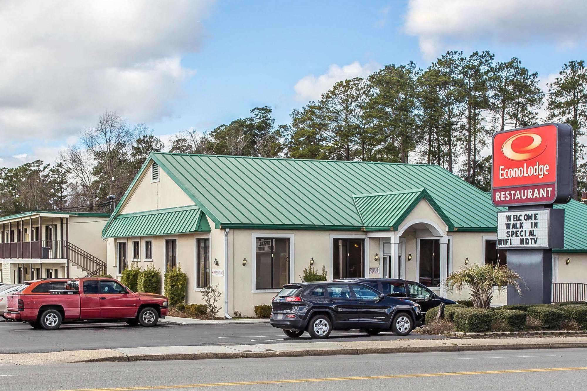 Econo-Lodge Of Conway Buitenkant foto