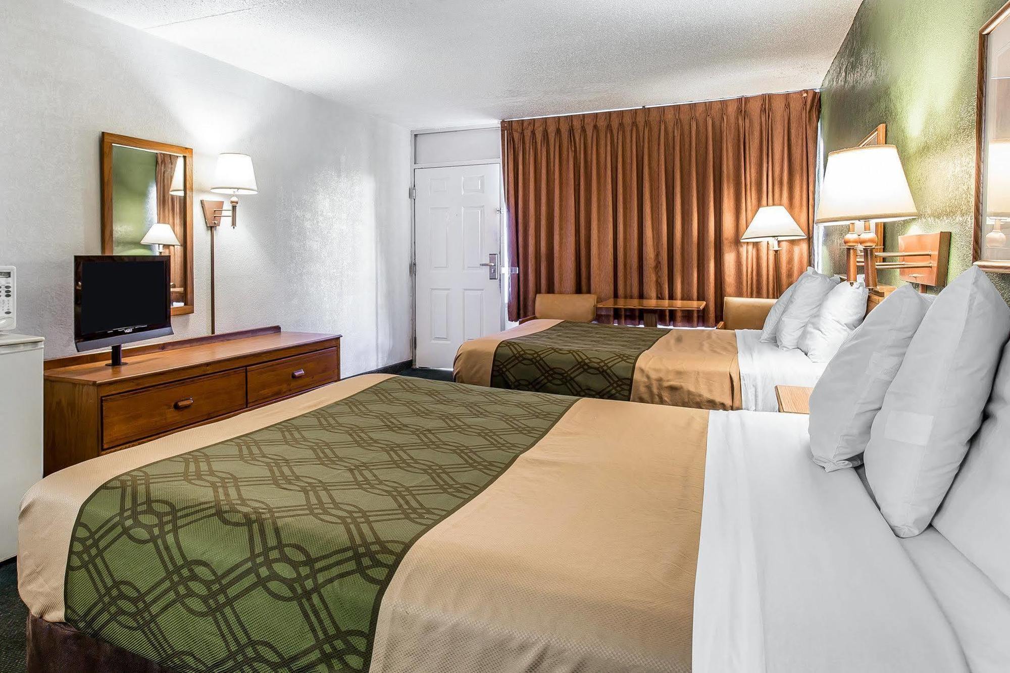 Econo-Lodge Of Conway Buitenkant foto