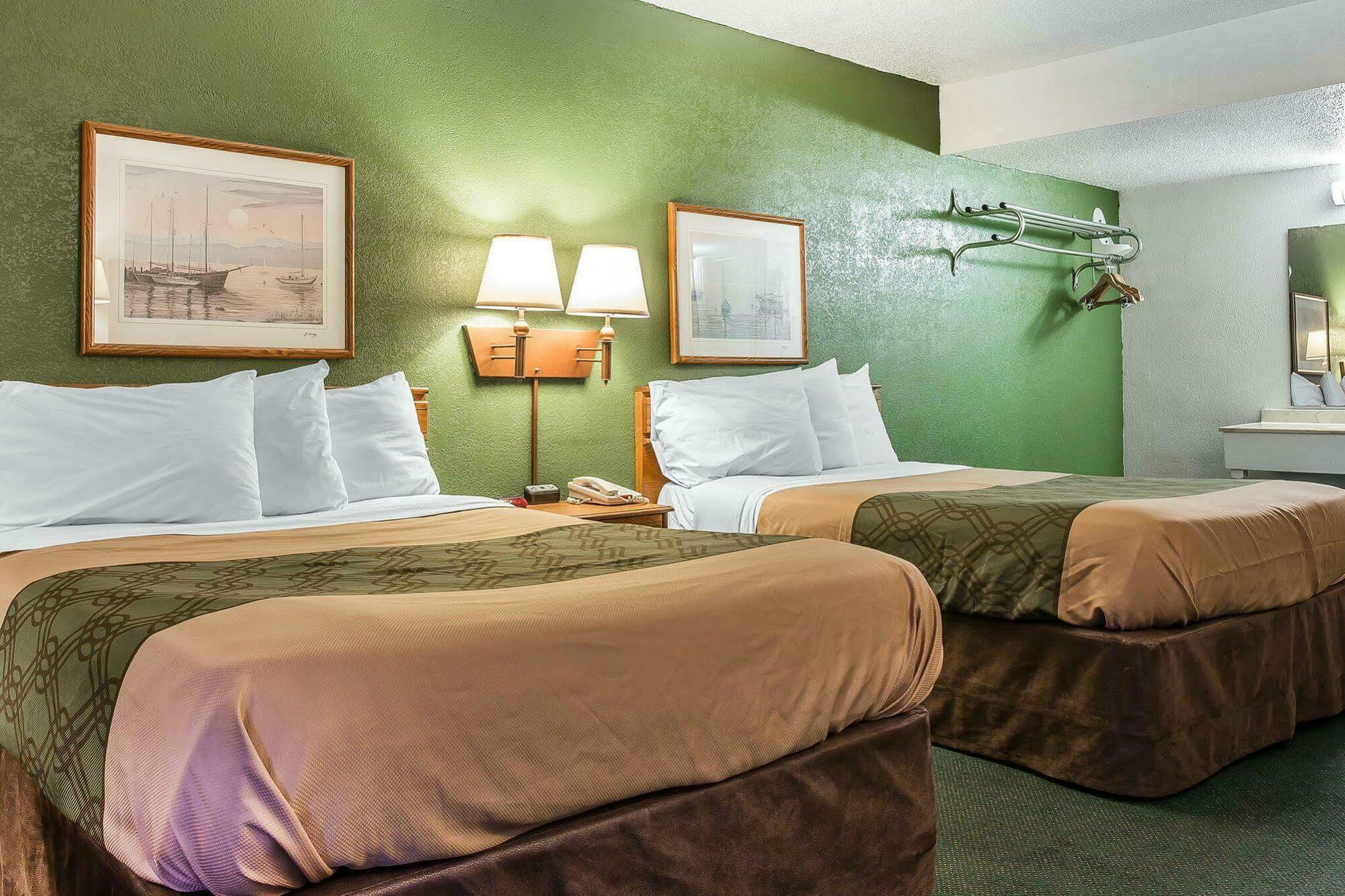 Econo-Lodge Of Conway Buitenkant foto